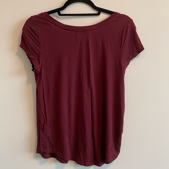 Short Sleeve Tee Size S - Picture 2 of 2